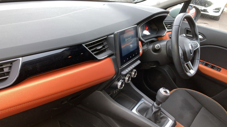 Renault Captur 1.3 TCE 130 Iconic 5dr Petrol Hatchback